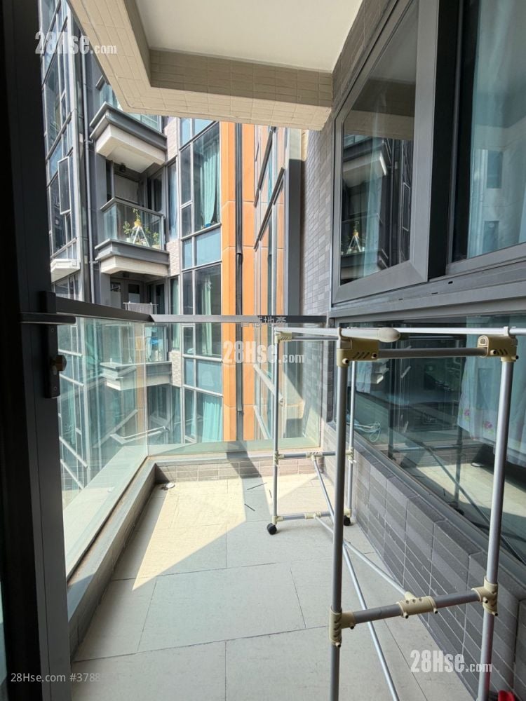 The Bloomsway Sell 4 Bedrooms , 3 Bathrooms 892 ft²