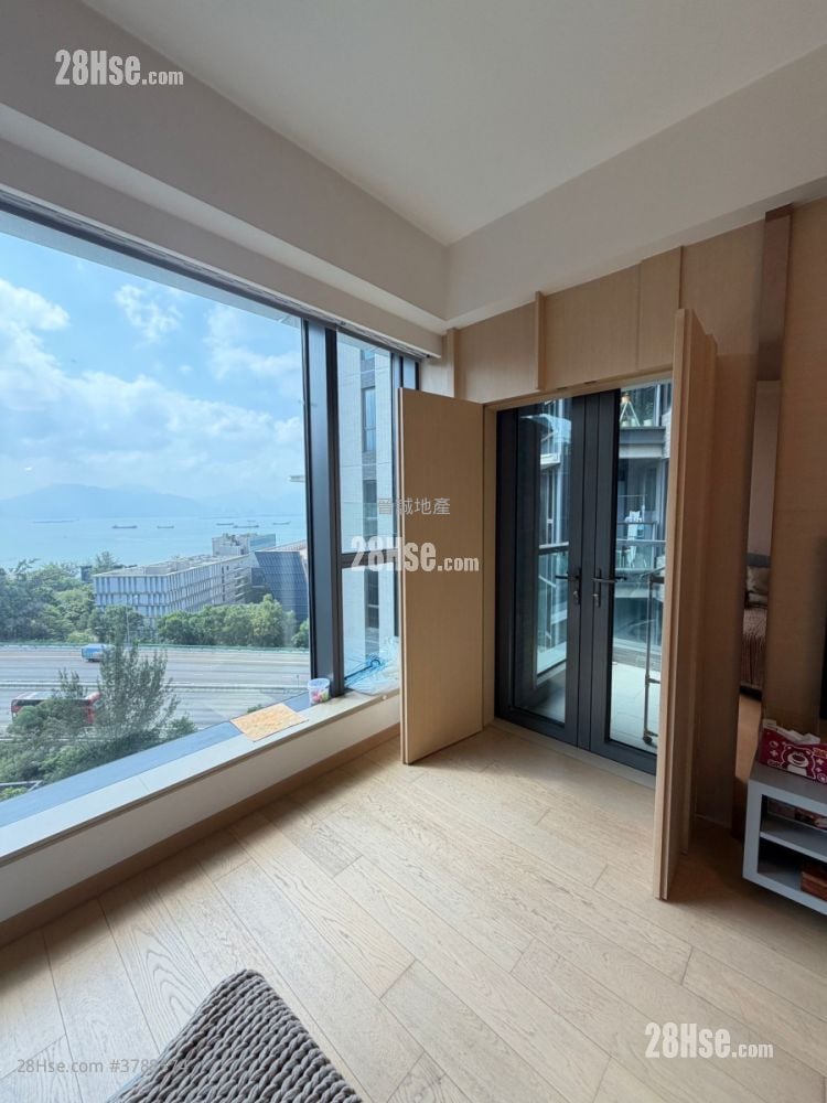 The Bloomsway Sell 4 Bedrooms , 3 Bathrooms 892 ft²