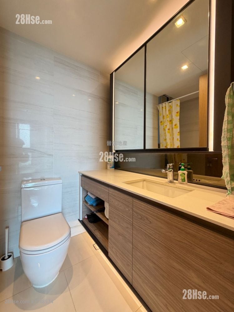 The Bloomsway Sell 4 Bedrooms , 3 Bathrooms 892 ft²