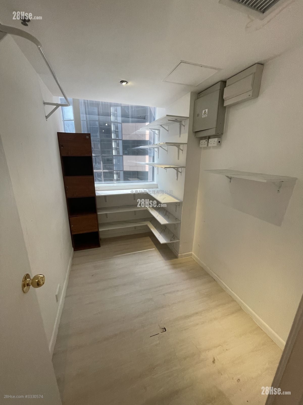 广旅集团大厦 租盘