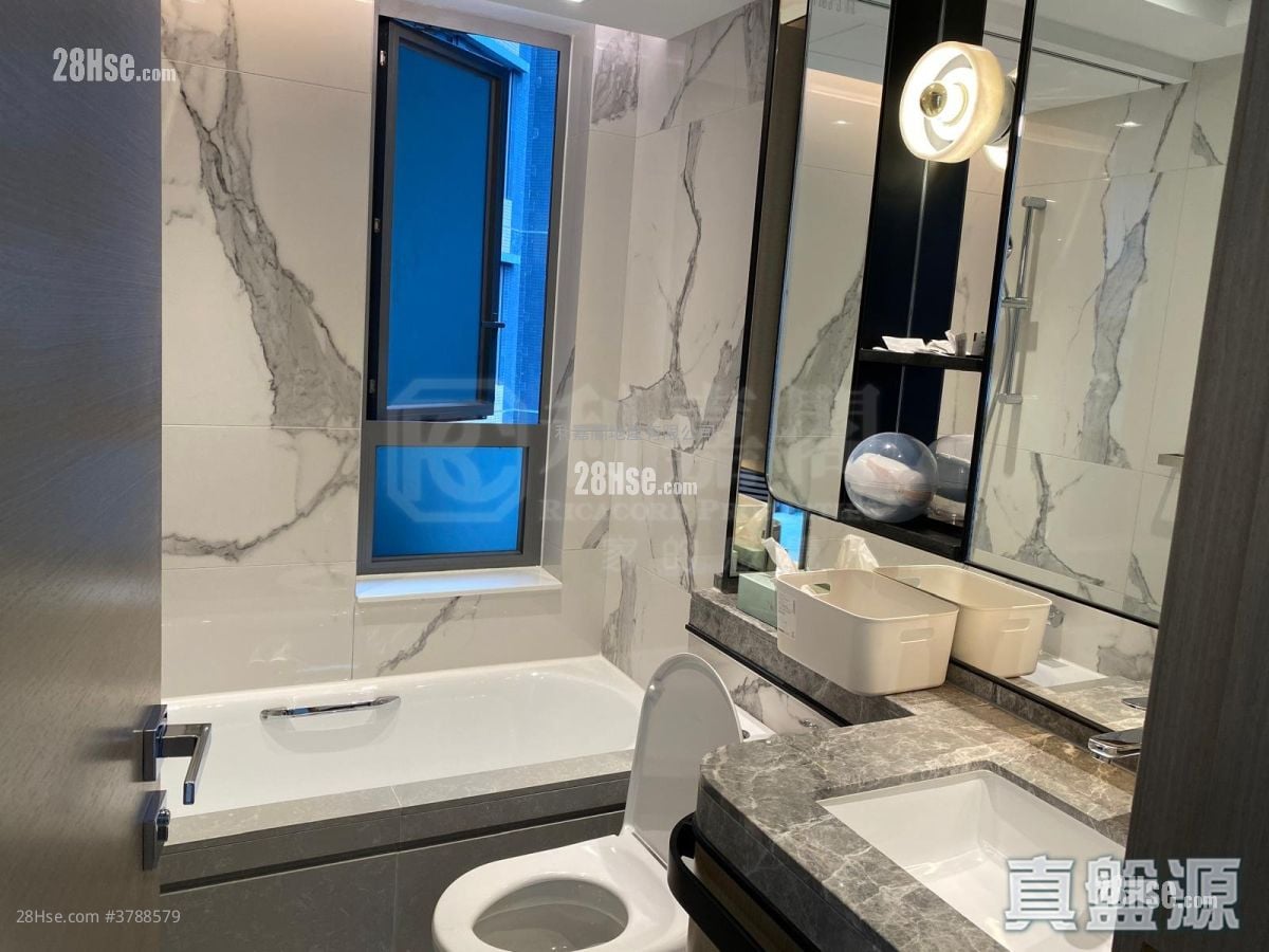 云滙 租盘 4 房 , 3 浴室 811 平方尺