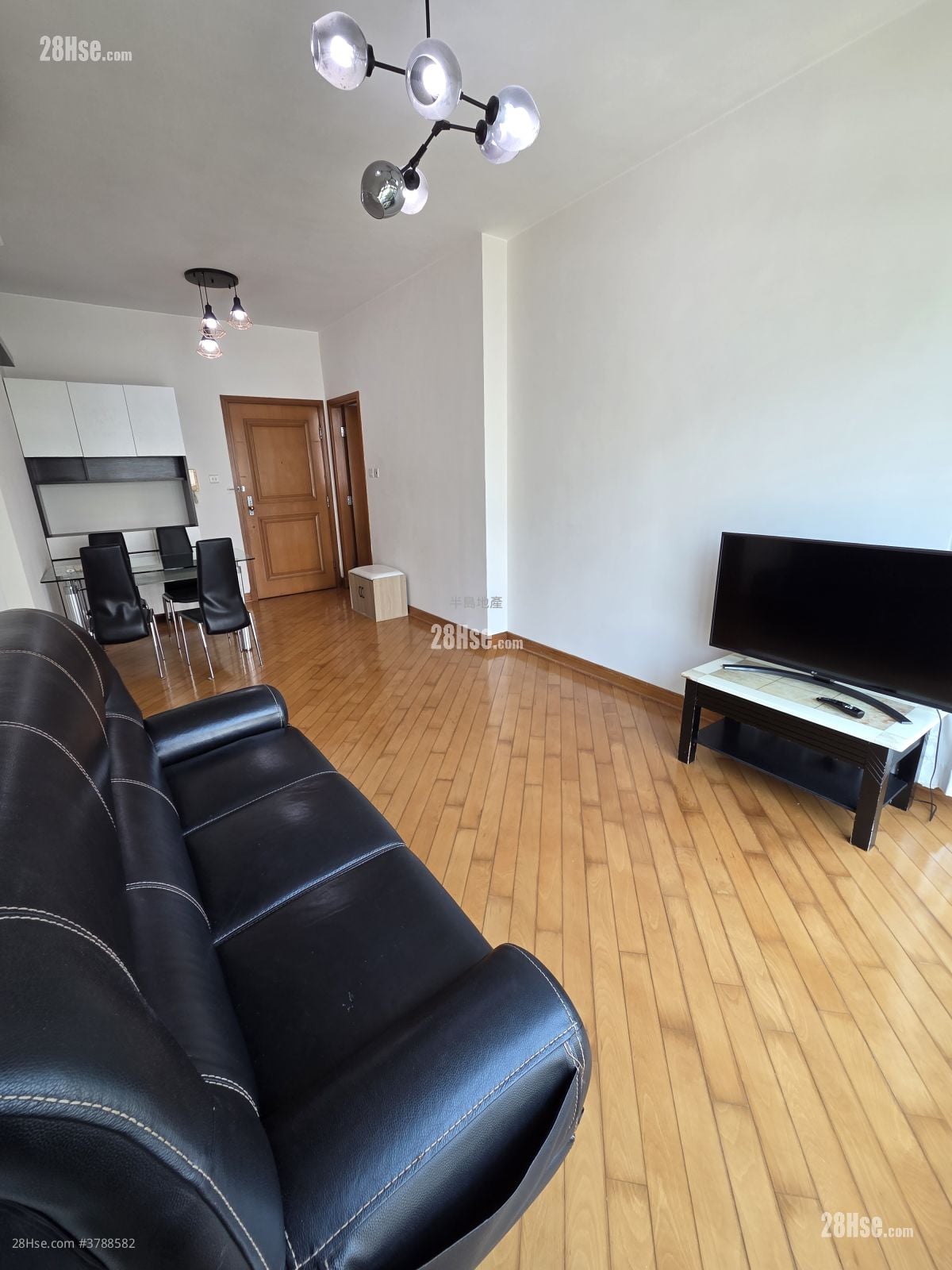 Royal Peninsula Rental 2 Bedrooms , 1 Bathroom 558 ft²