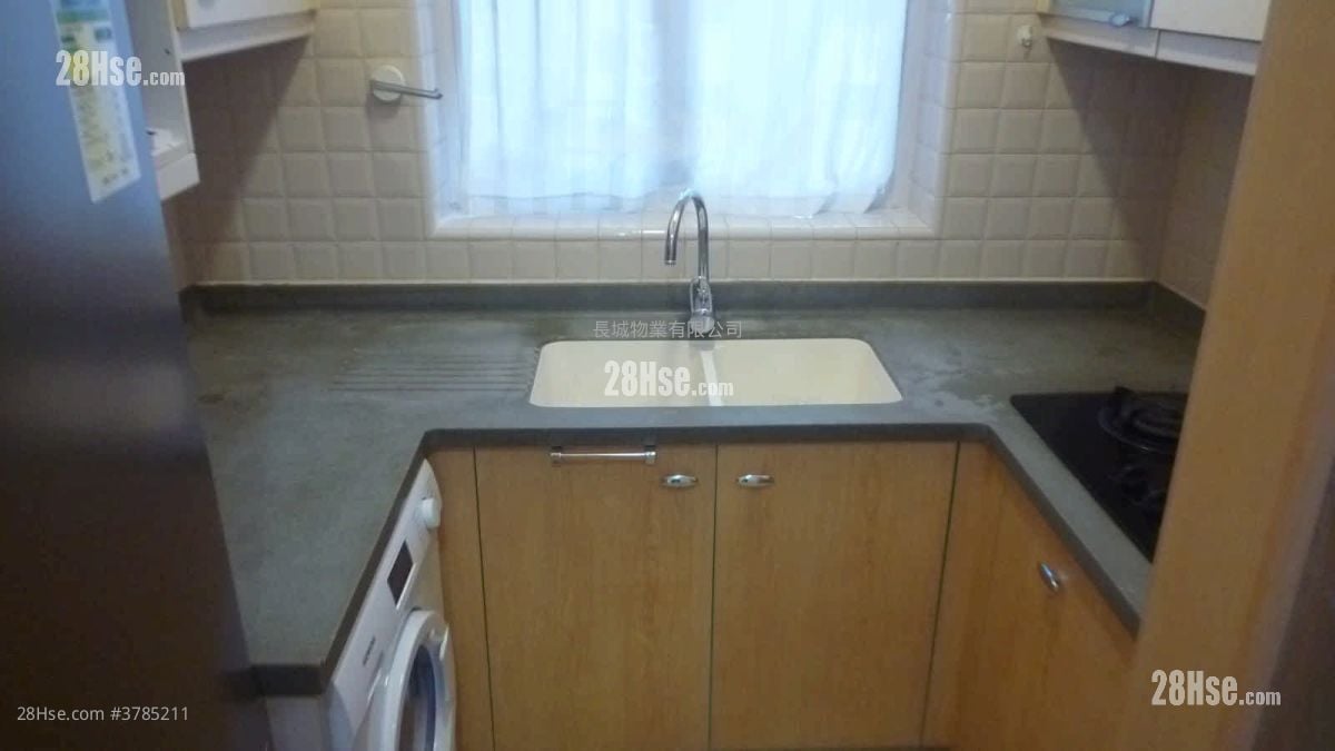 The Orchards Rental 3 Bedrooms , 2 Bathrooms 752 ft²