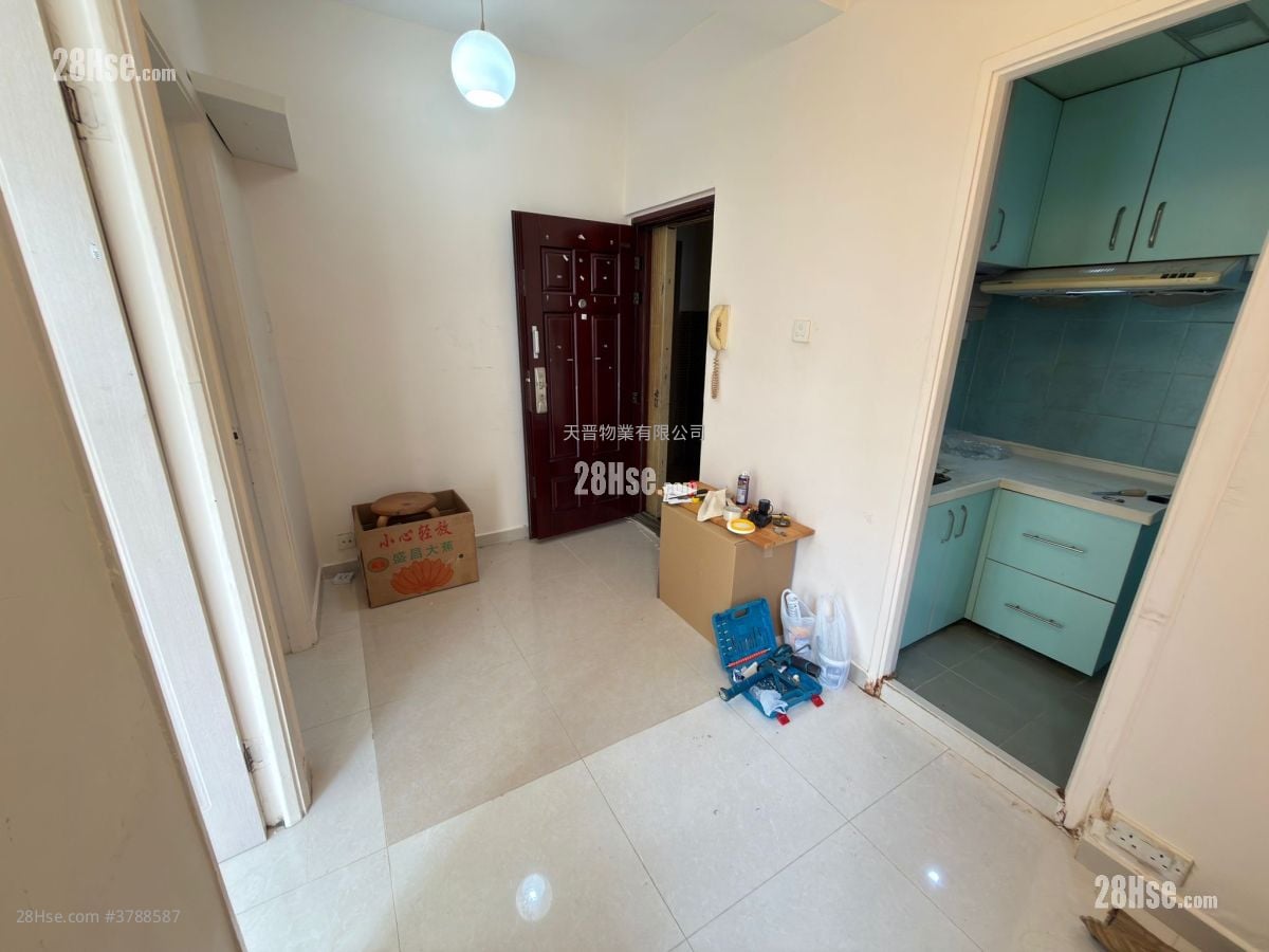 Ka Bo Mansion Sell 2 Bedrooms , 1 Bathroom 240 ft²