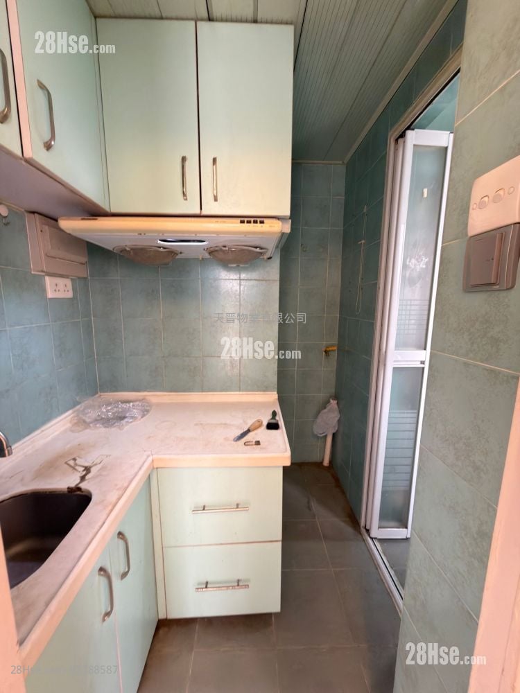 Ka Bo Mansion Sell 2 Bedrooms , 1 Bathroom 240 ft²