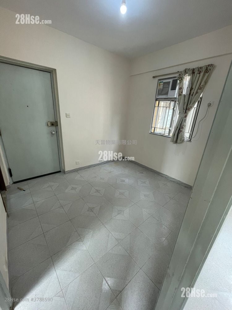 Fortuna Building Sell 2 Bedrooms , 1 Bathroom 258 ft²