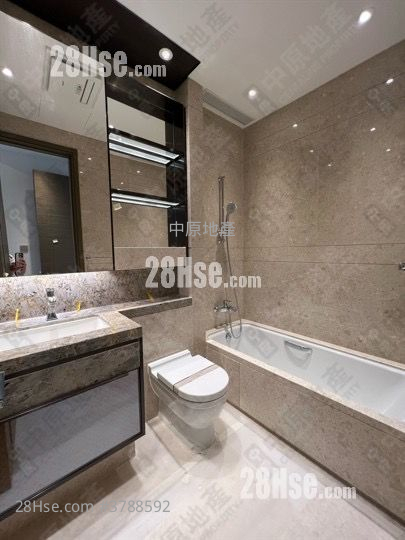 傲玟 租盘 1,425 平方尺