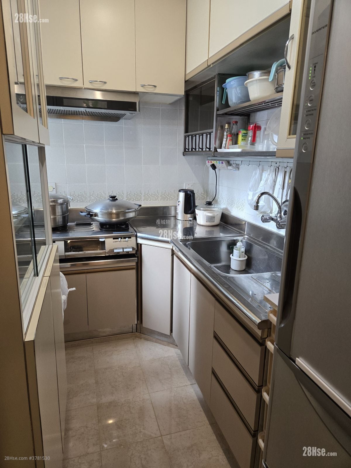 康山花园 租盘 3 房 , 1 浴室 570 平方尺