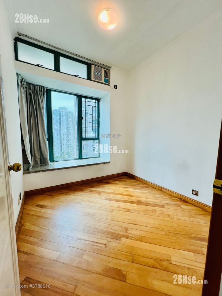 帝华轩 售盘 4 房 , 3 浴室 1,056 平方尺