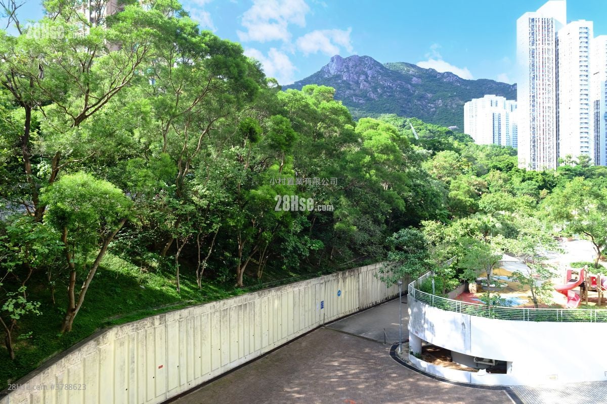 景观: 嘉强苑 售盘 3 房 , 1 浴室 645 平方尺