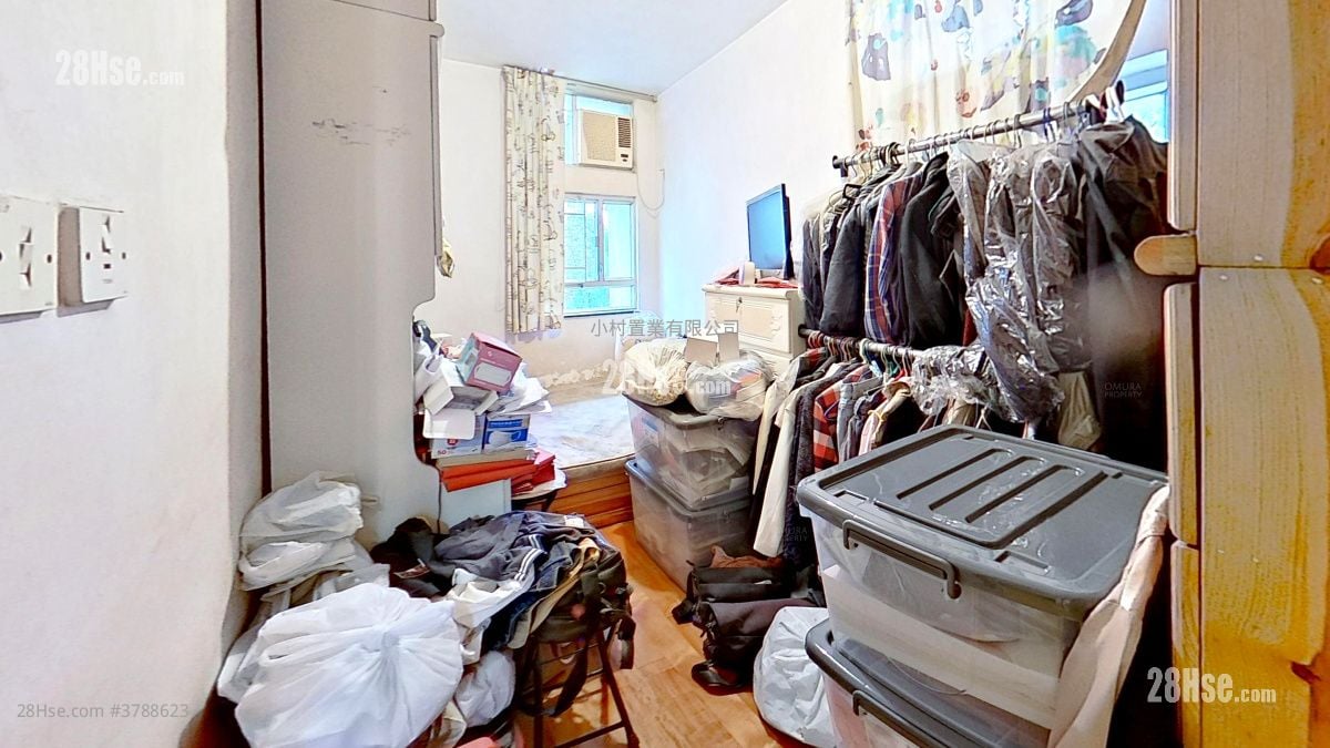 主人房: 嘉强苑 售盘 3 房 , 1 浴室 645 平方尺