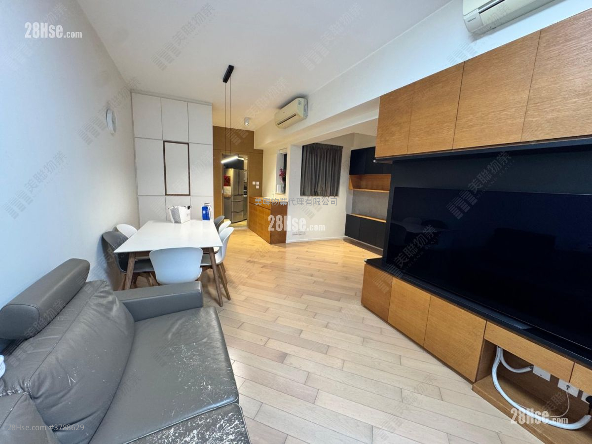 The Wings Sell 4 Bedrooms , 2 Bathrooms 933 ft²