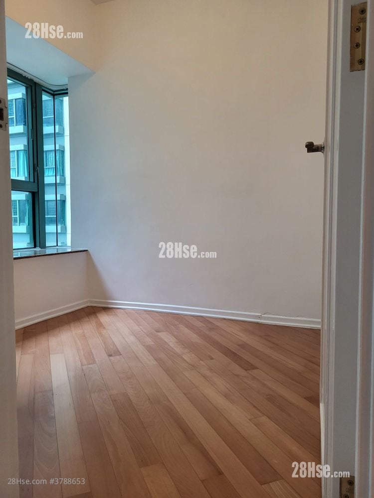 海逸豪园 售盘 2 房 , 1 浴室 426 平方尺