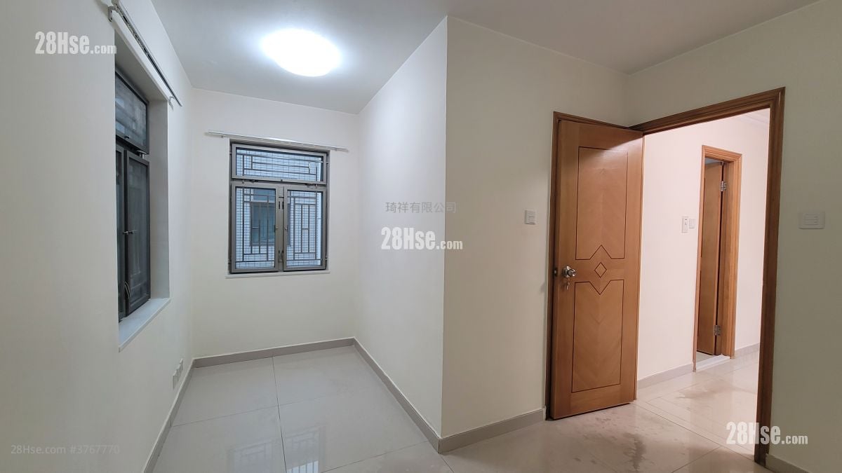 Village Sell 3 Bedrooms , 2 Bathrooms