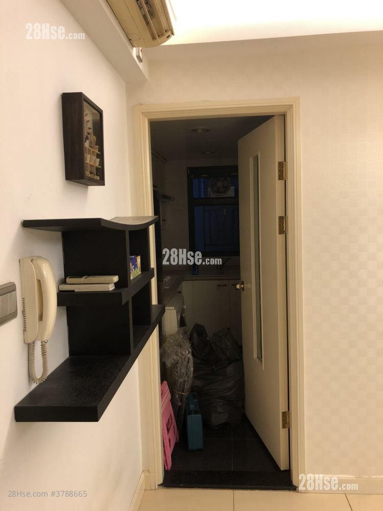 Imperial Villas Rental 2 Bedrooms , 1 Bathroom 465 ft²