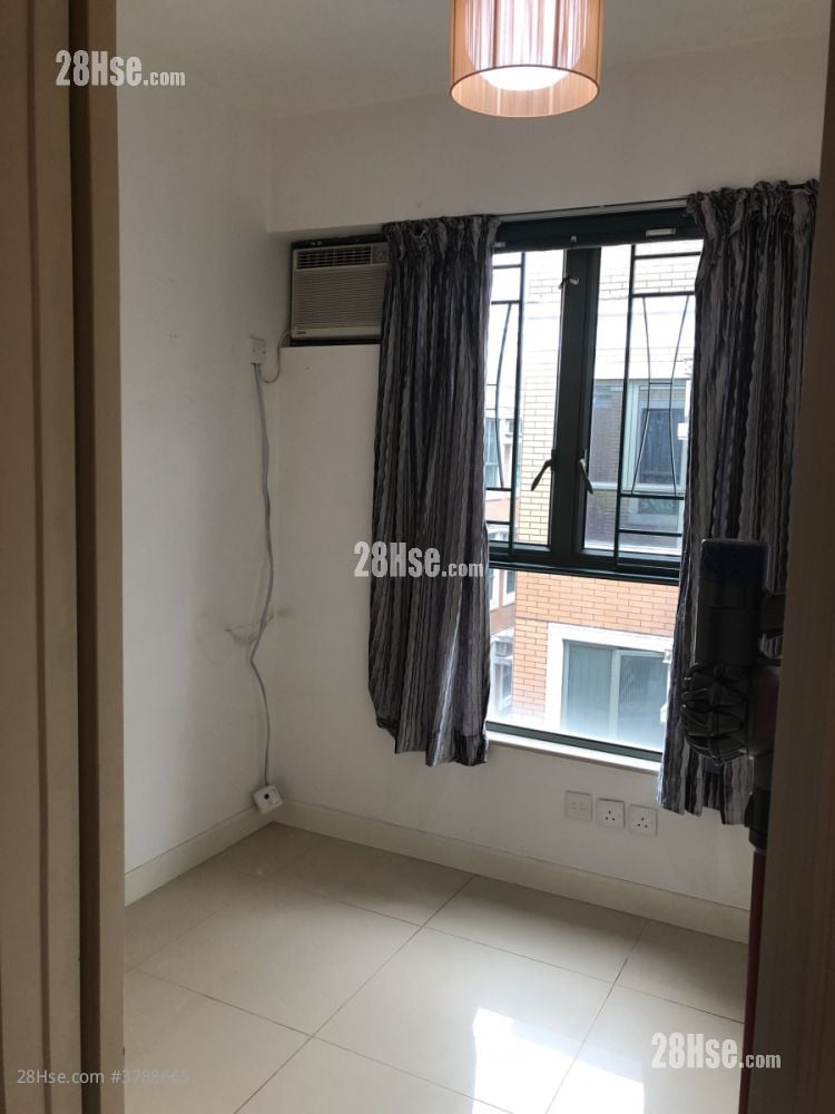 Imperial Villas Rental 2 Bedrooms , 1 Bathroom 465 ft²