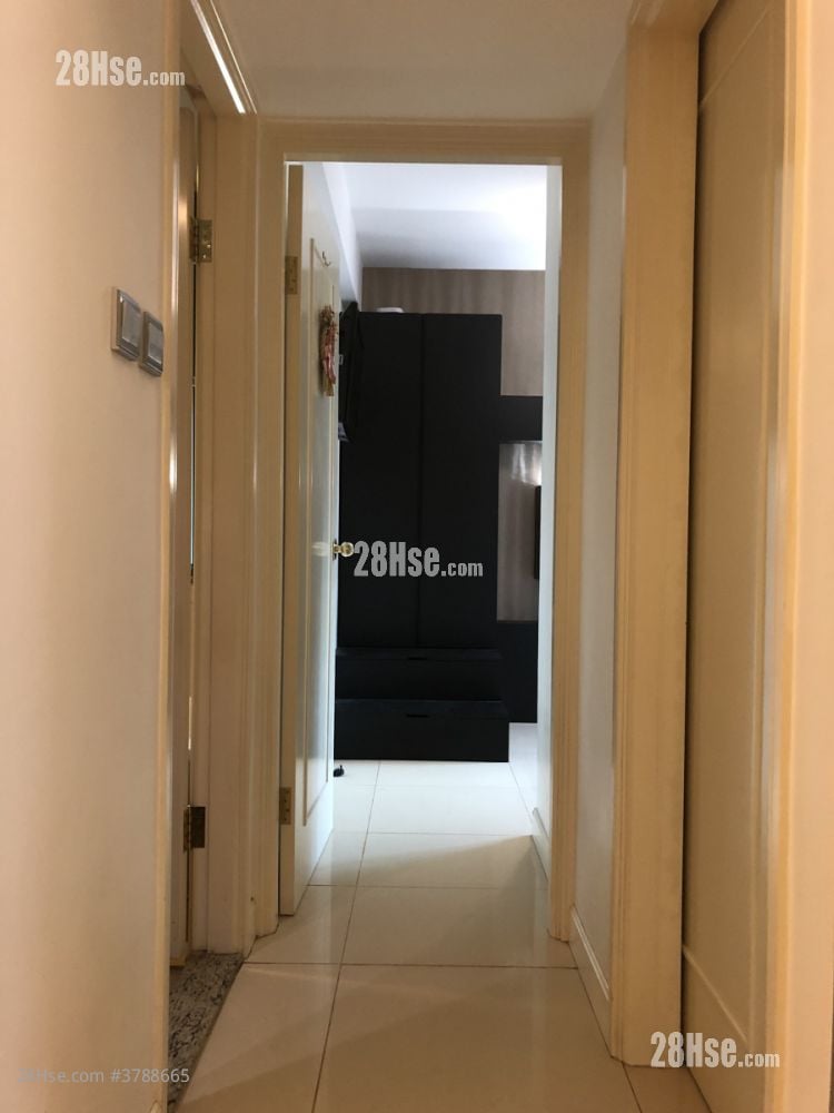 Imperial Villas Rental 2 Bedrooms , 1 Bathroom 465 ft²