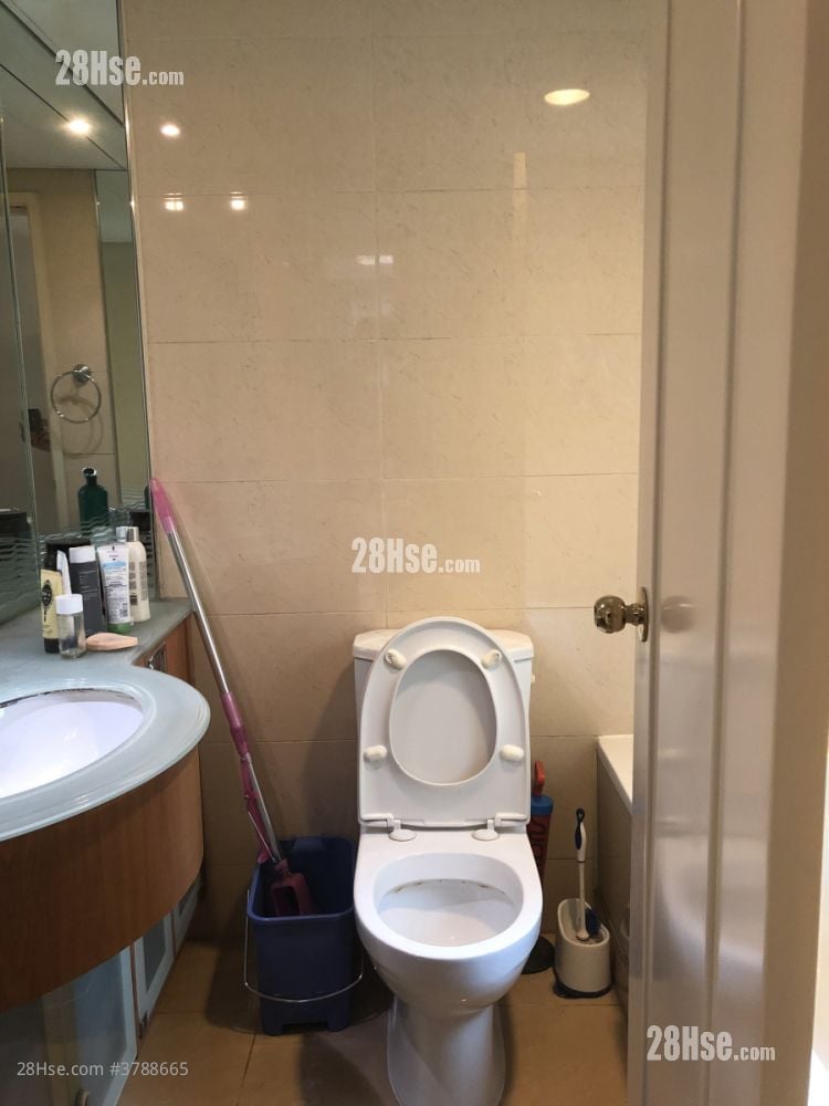 Imperial Villas Rental 2 Bedrooms , 1 Bathroom 465 ft²