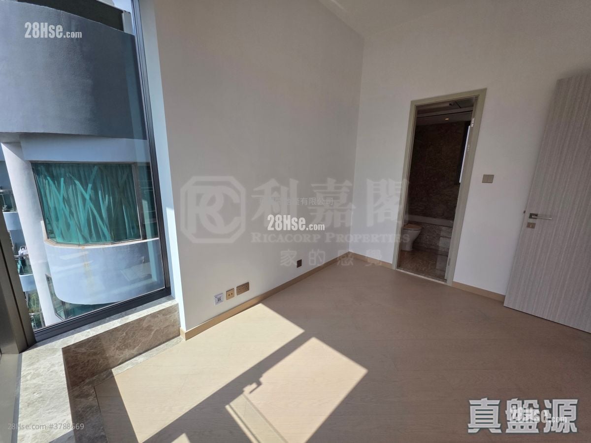 One Princeton Rental 3 Bedrooms 821 ft²