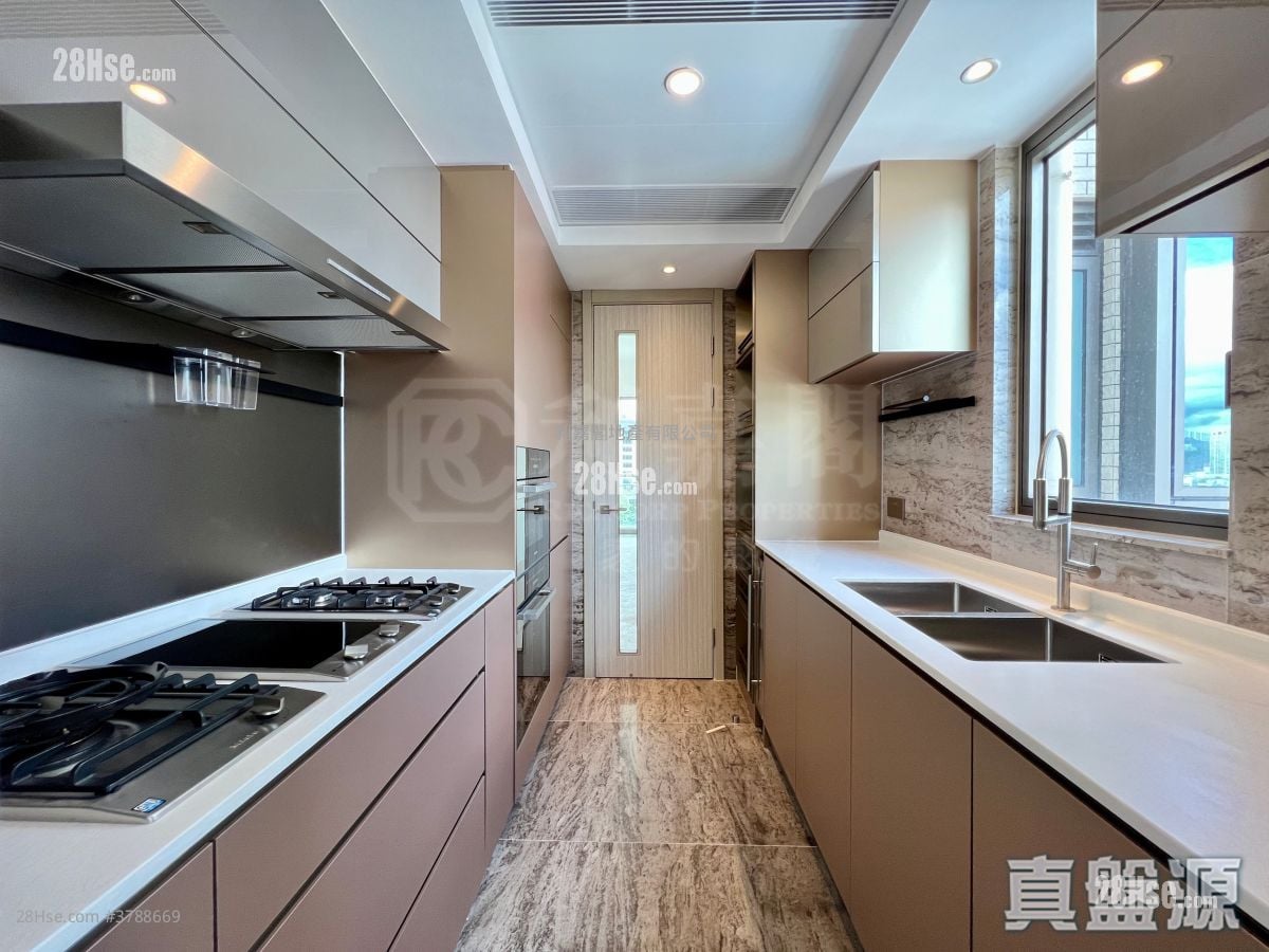 One Princeton Rental 3 Bedrooms 821 ft²