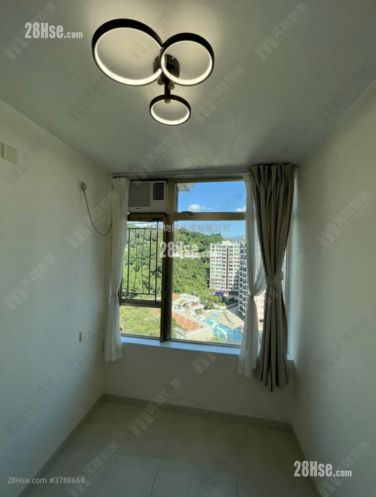 Classical Gardens Sell 3 Bedrooms , 2 Bathrooms 722 ft²