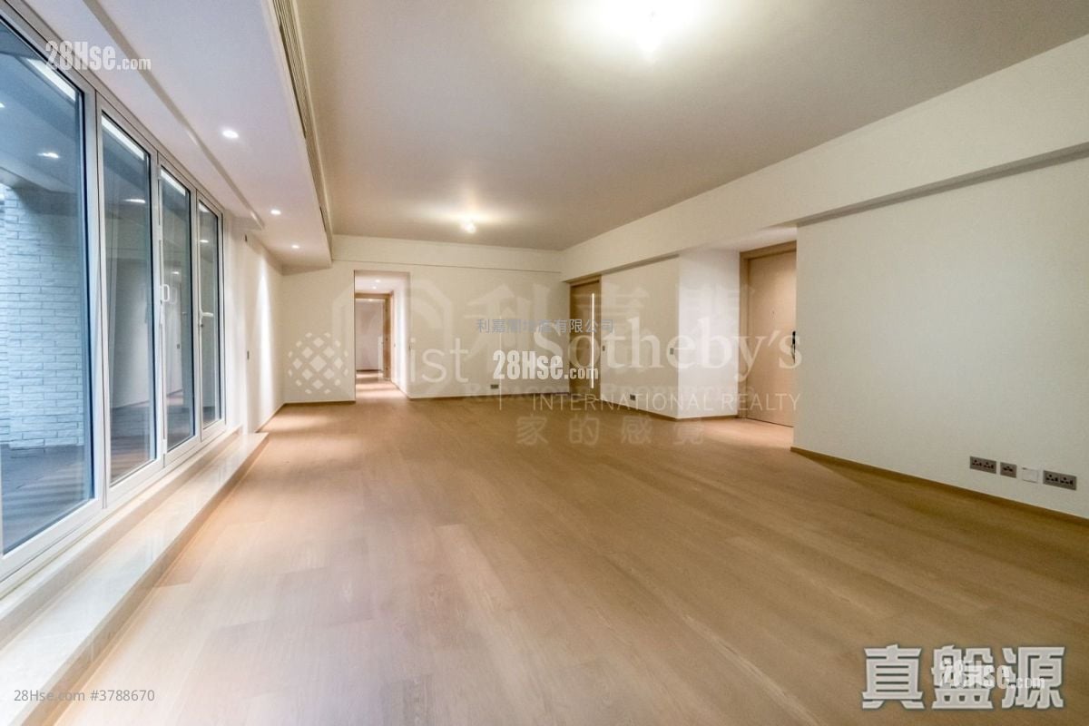 KADOORIA 售盘 4 房 1,999 平方尺