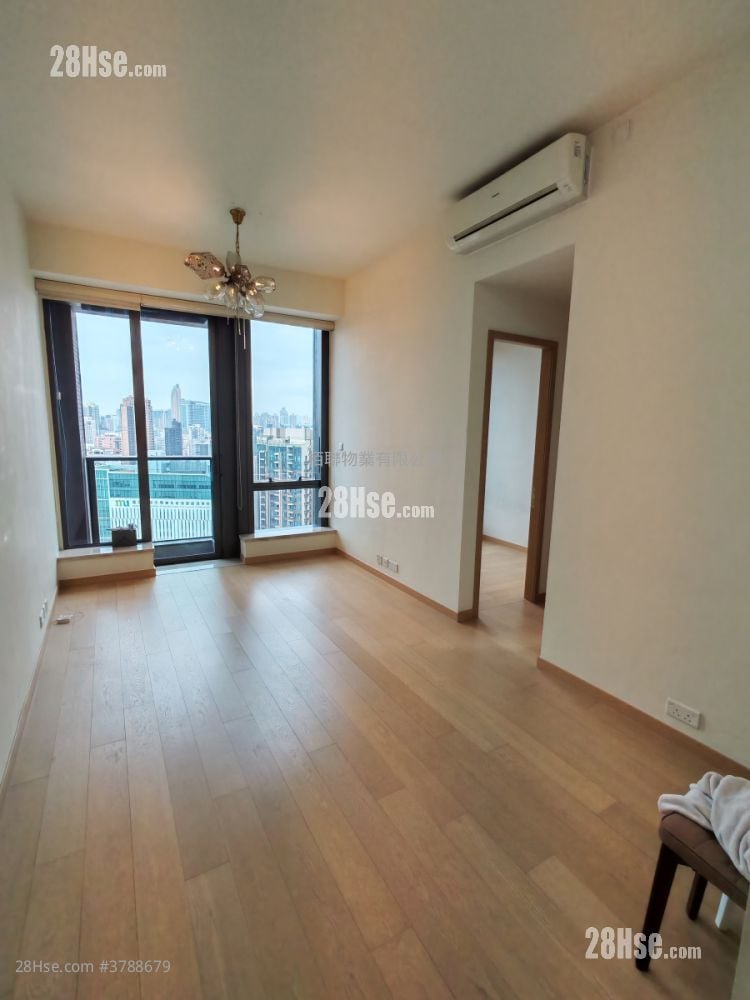 Mantin Heights Rental 2 Bedrooms , 1 Bathroom 581 ft²