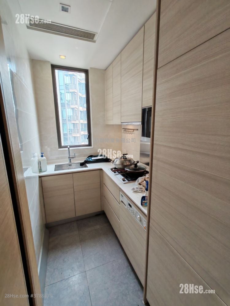 Mantin Heights Rental 2 Bedrooms , 1 Bathroom 581 ft²