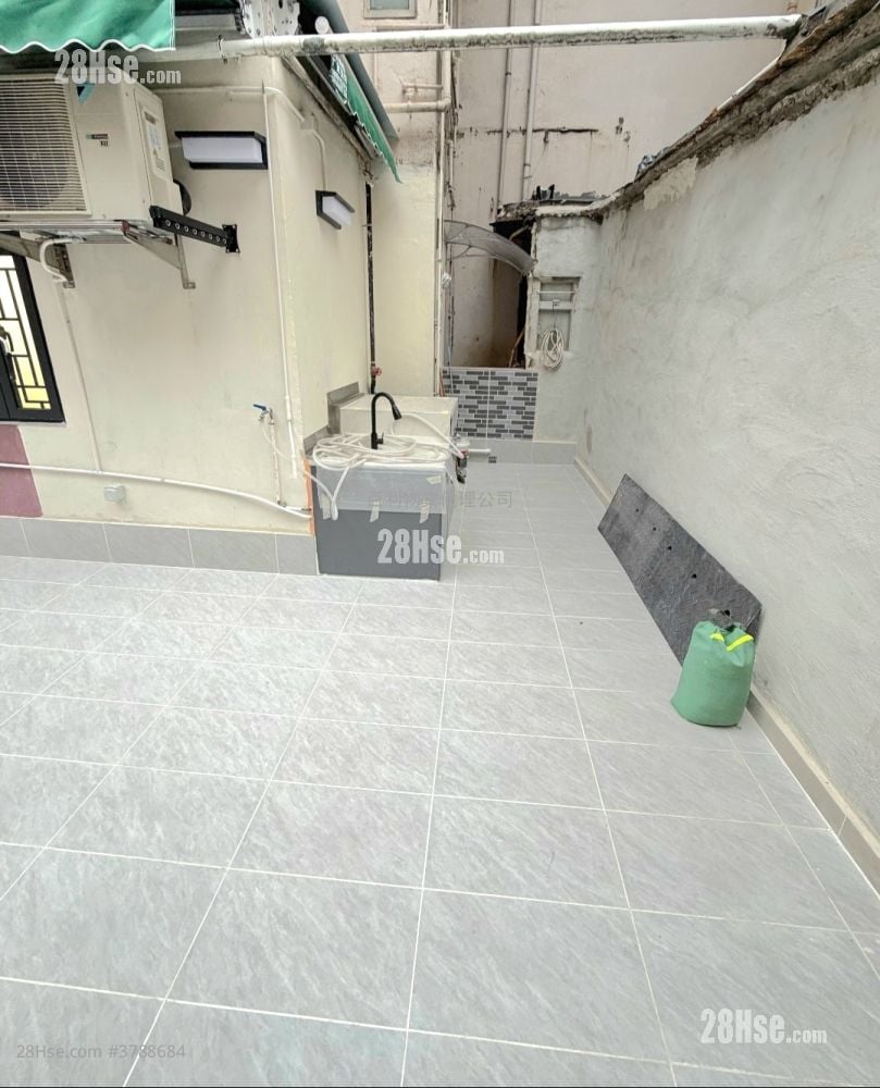 瑞景大厦 租盘 2 房 , 1 浴室 330 平方尺