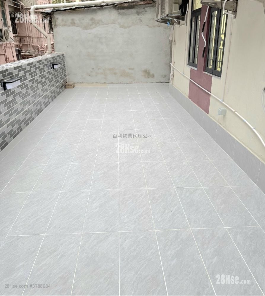 瑞景大厦 租盘 2 房 , 1 浴室 330 平方尺