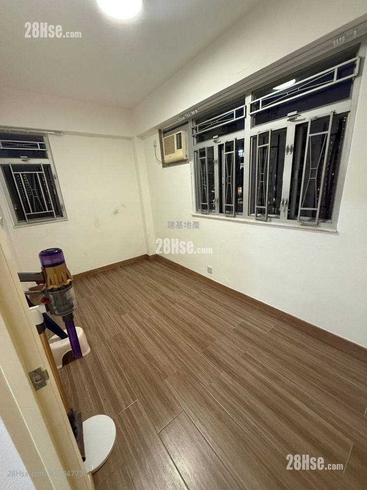 Tsuen Wan Garden Rental 3 Bedrooms , 1 Bathroom 548 ft²