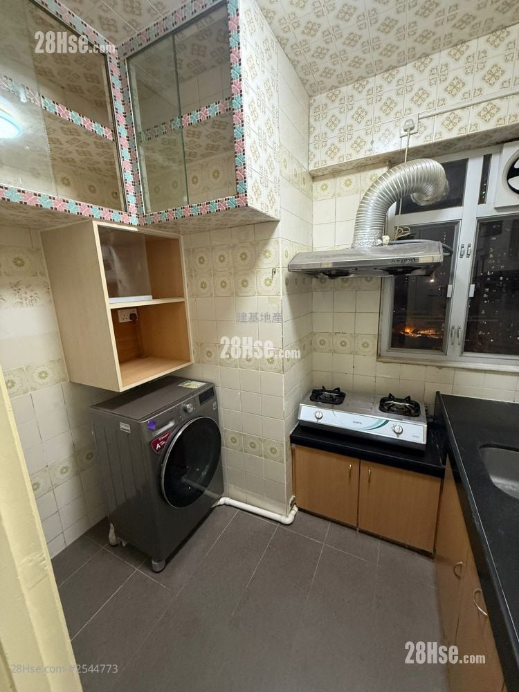 Tsuen Wan Garden Rental 3 Bedrooms , 1 Bathroom 548 ft²
