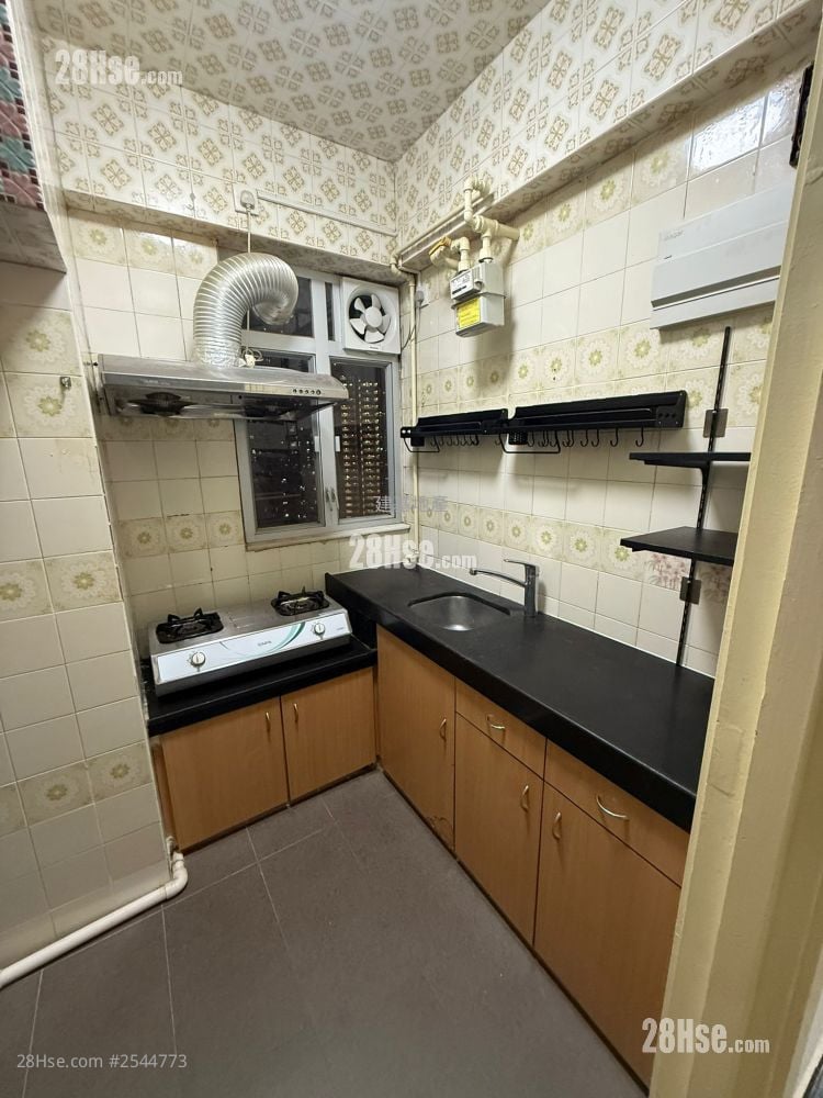 Tsuen Wan Garden Rental 3 Bedrooms , 1 Bathroom 548 ft²