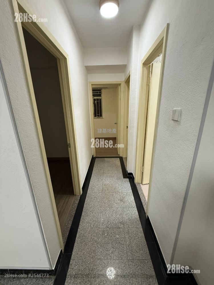 Tsuen Wan Garden Rental 3 Bedrooms , 1 Bathroom 548 ft²