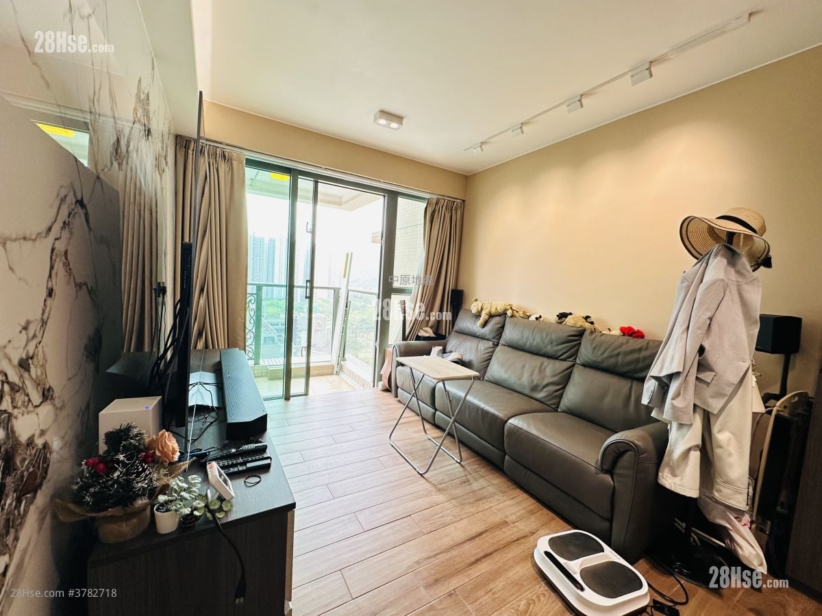 蔚蓝湾畔 售盘 2 房 , 2 浴室 745 平方尺