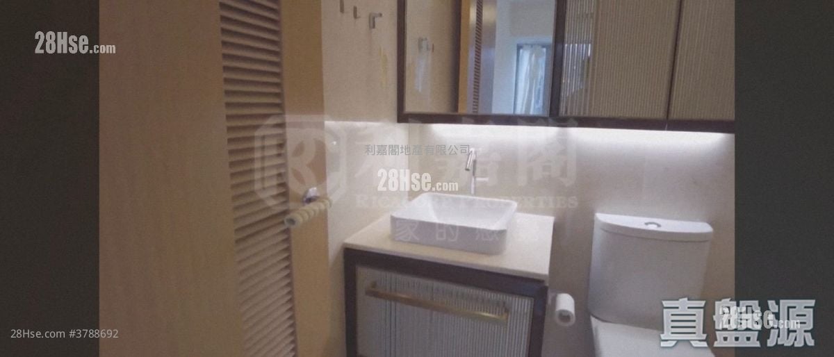 Kadoorie Hill Sell 2 Bedrooms 610 ft²