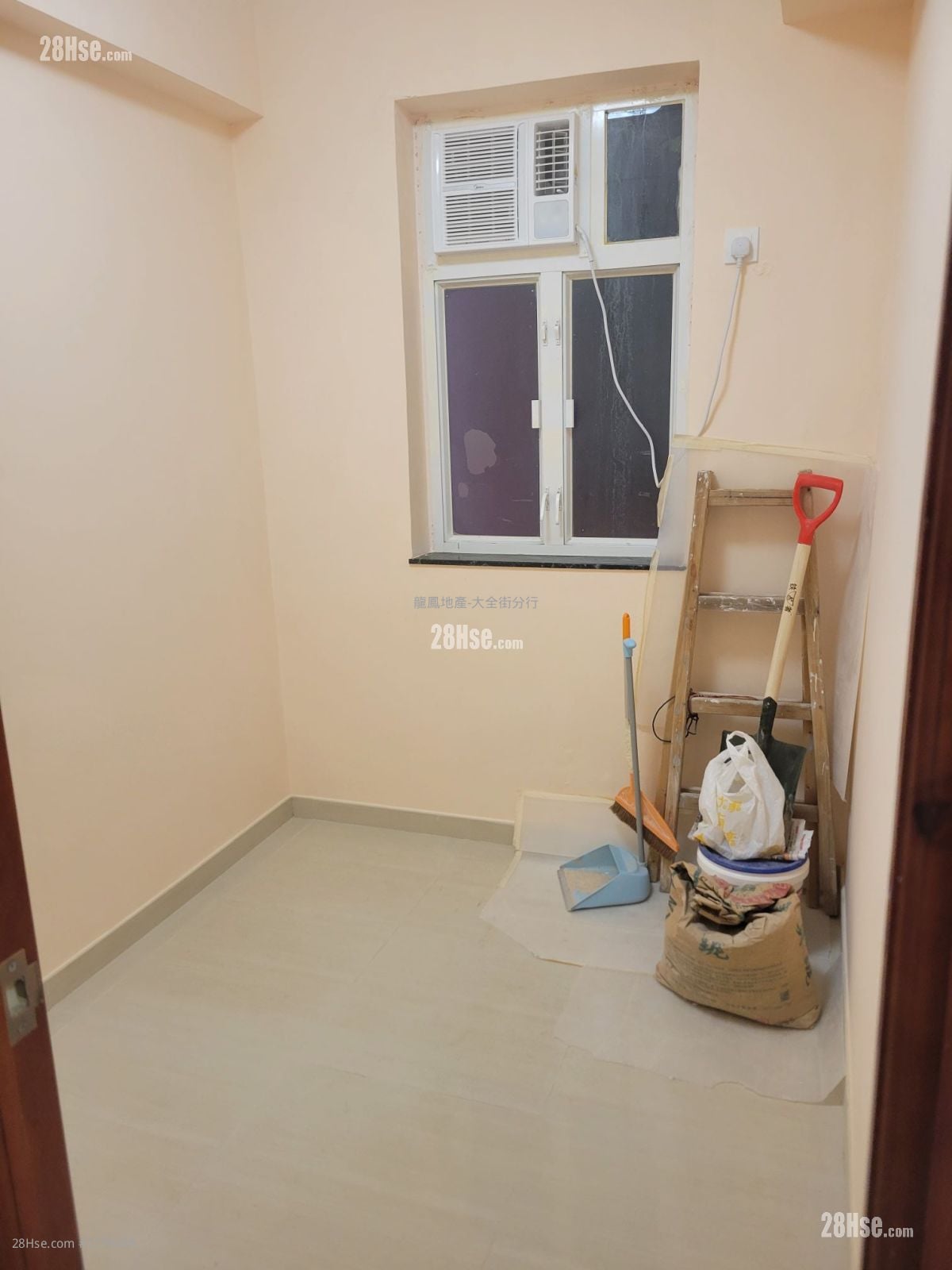 中美楼 售盘 2 房 , 1 浴室 335 平方尺