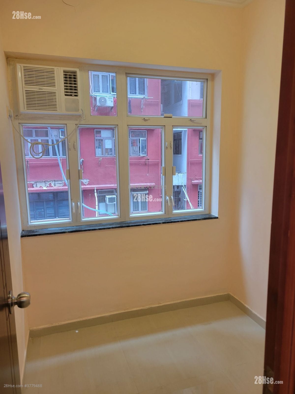 中美楼 售盘 2 房 , 1 浴室 335 平方尺