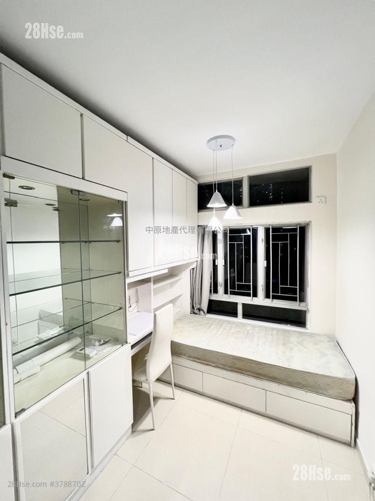 Greenfield Garden Rental 1 Bedroom , 1 Bathroom 383 ft²