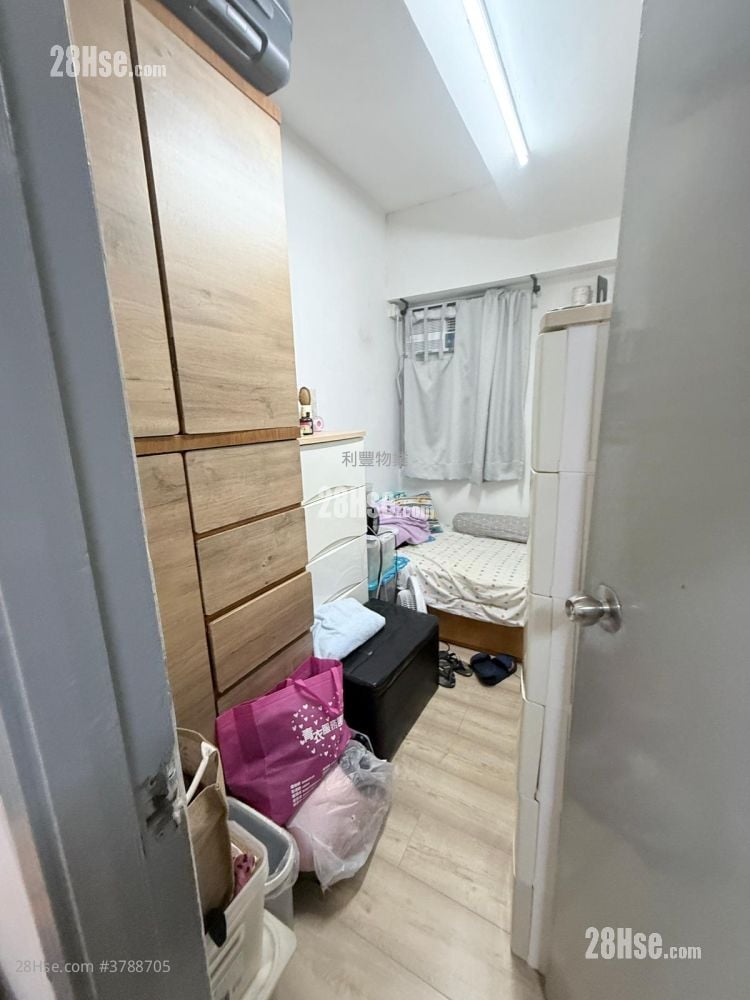 永裕源大厦 售盘 3 房 449 平方尺