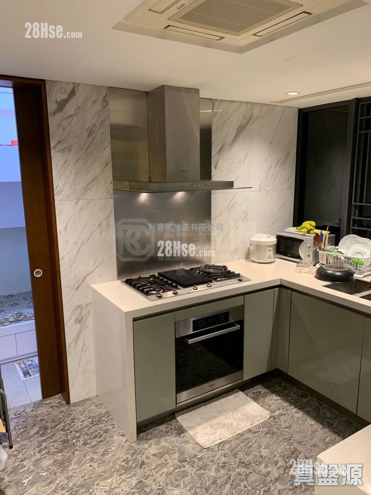 Dunbar Place Sell 4 Bedrooms 1,829 ft²