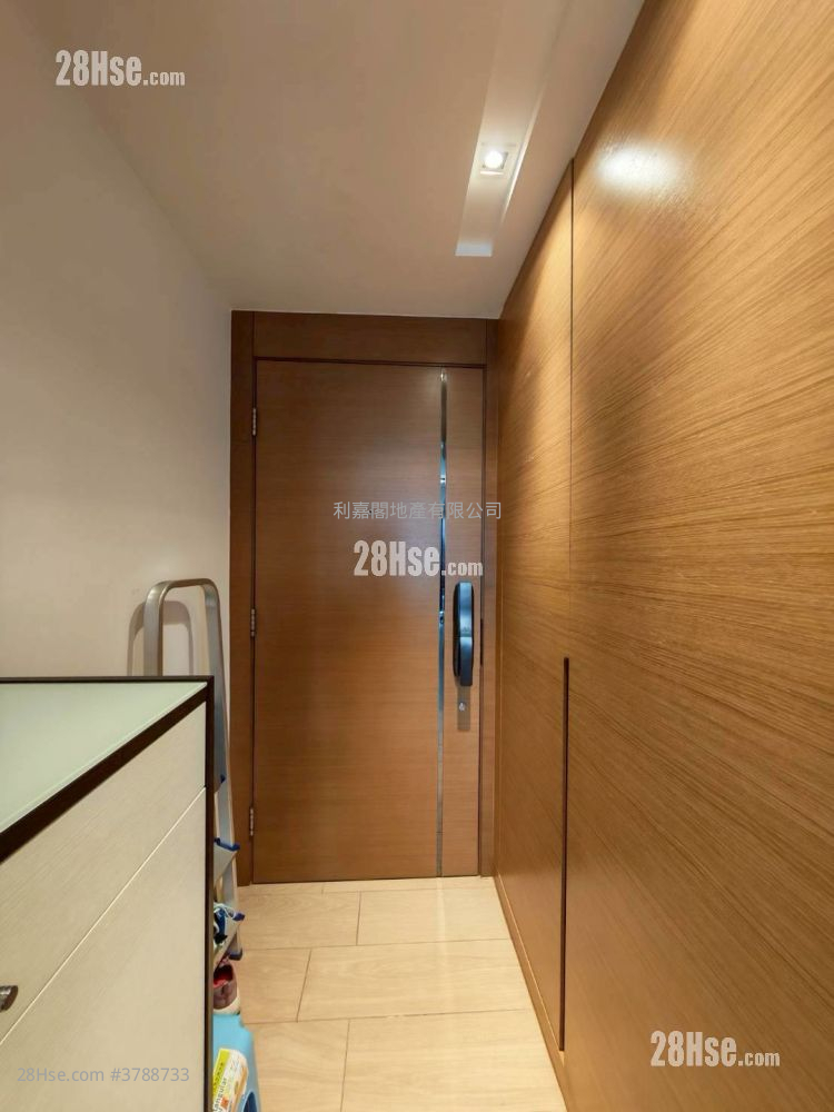 峻峦 售盘 1 房 , 1 浴室 407 平方尺