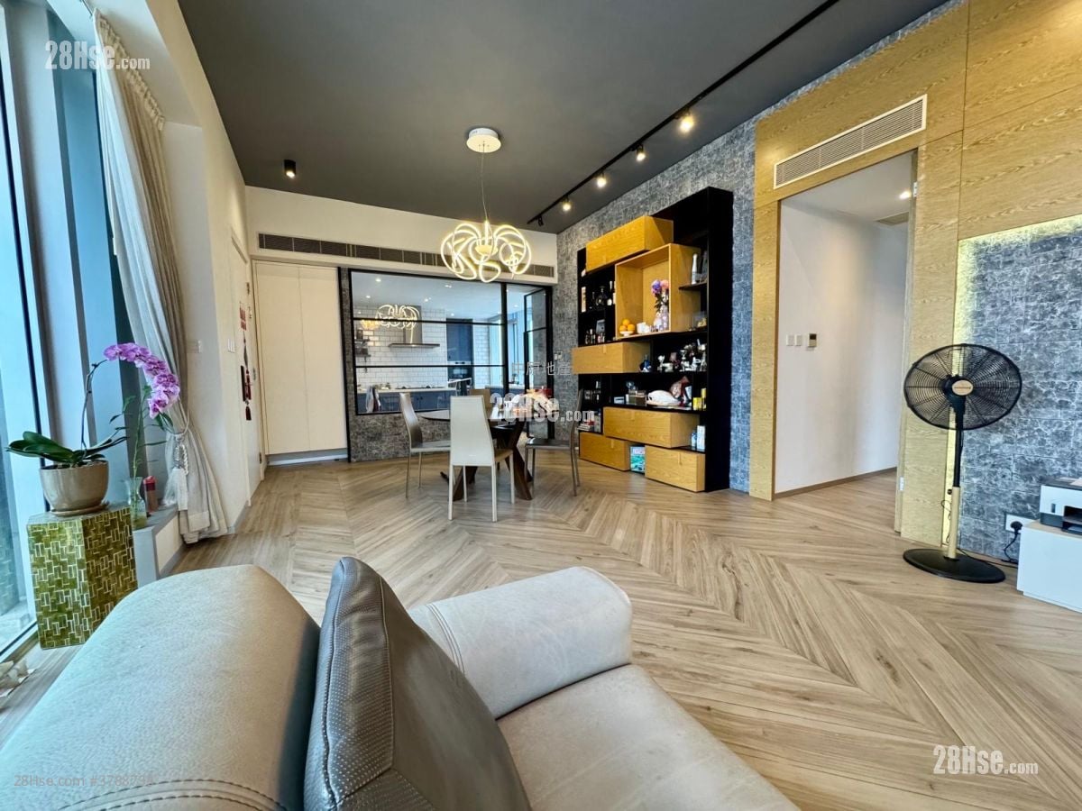 Forfar Sell 4 Bedrooms 1,755 ft²