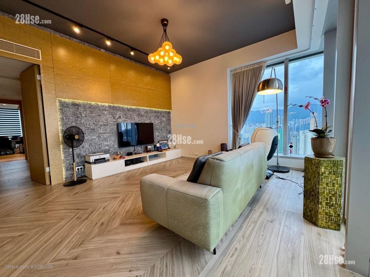 Forfar Sell 4 Bedrooms 1,755 ft²