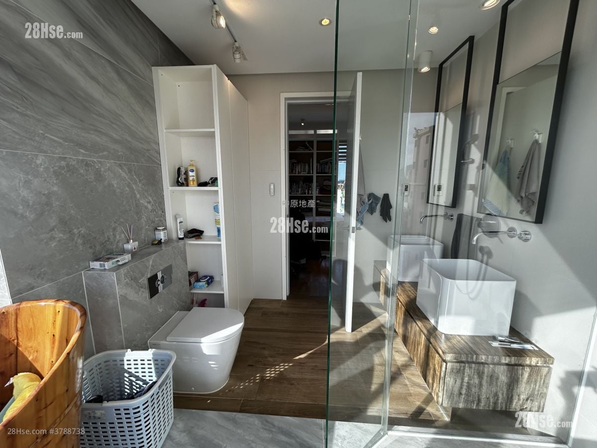 Forfar Sell 4 Bedrooms 1,755 ft²