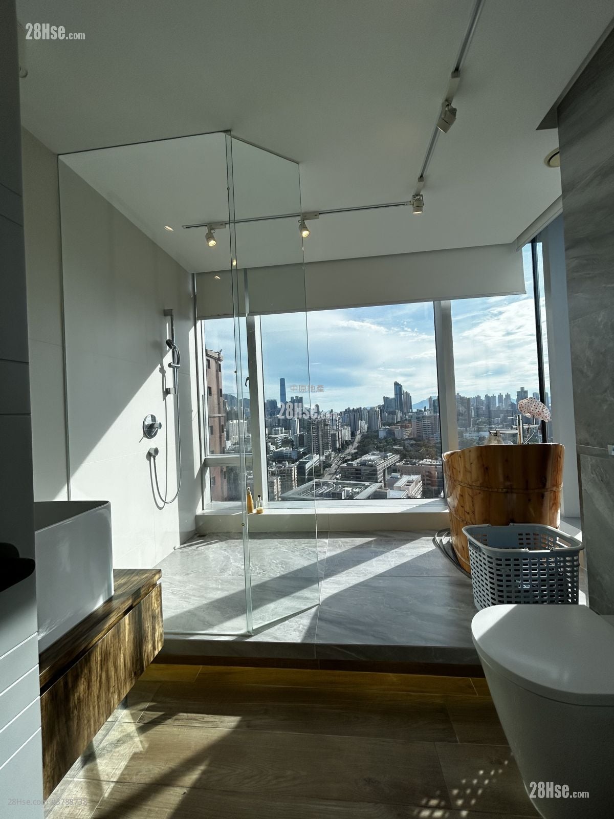 Forfar Sell 4 Bedrooms 1,755 ft²