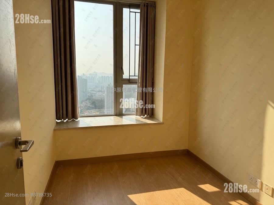 The Latitude Rental 3 Bedrooms , 2 Bathrooms 894 ft²