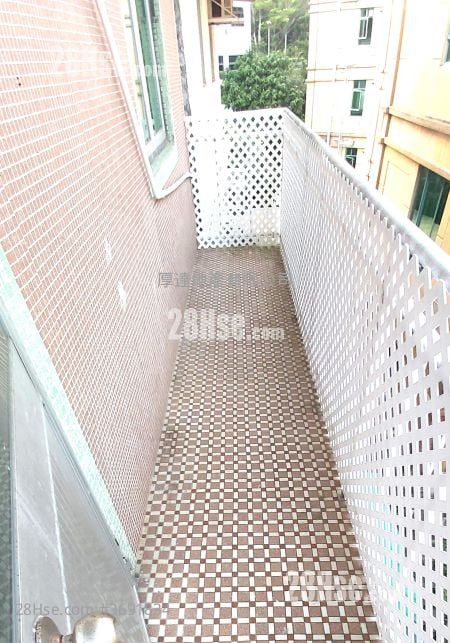 Village Rental 3 Bedrooms , 1 Bathroom 700 ft²