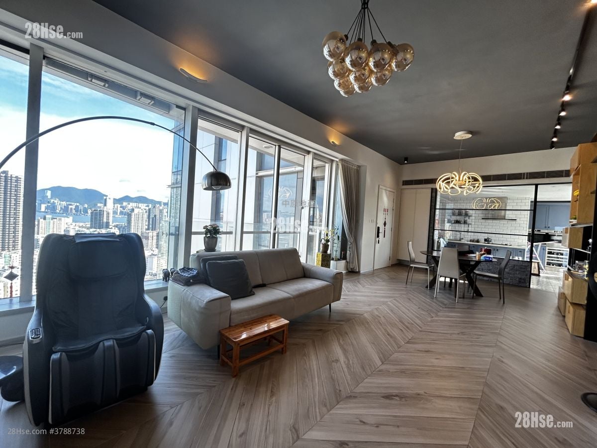 Forfar Sell 4 Bedrooms 1,755 ft²