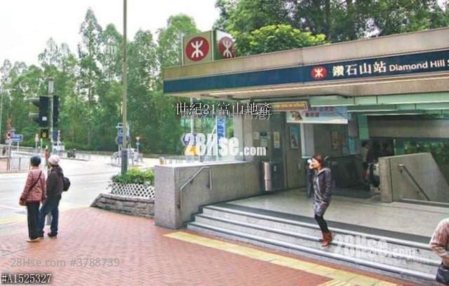 凤德邨 售盘 2 房 , 1 浴室 443 平方尺